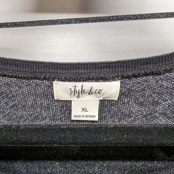 Style&Co Metallic Star Embroidered Jacquard Bell Sleeve Sweater Black - Picture 3 of 4